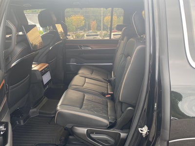 2022 Jeep Grand Wagoneer Series III