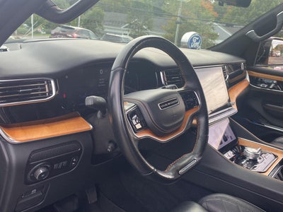 2022 Jeep Grand Wagoneer Series III