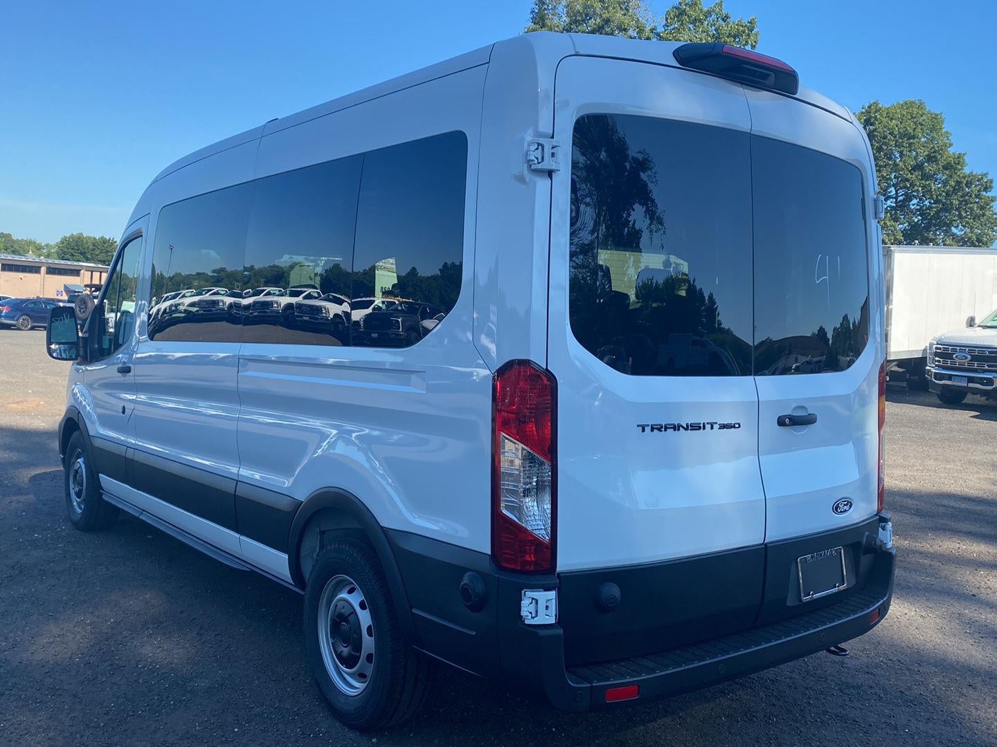 2026 Ford Transit Passenger Wagon XL