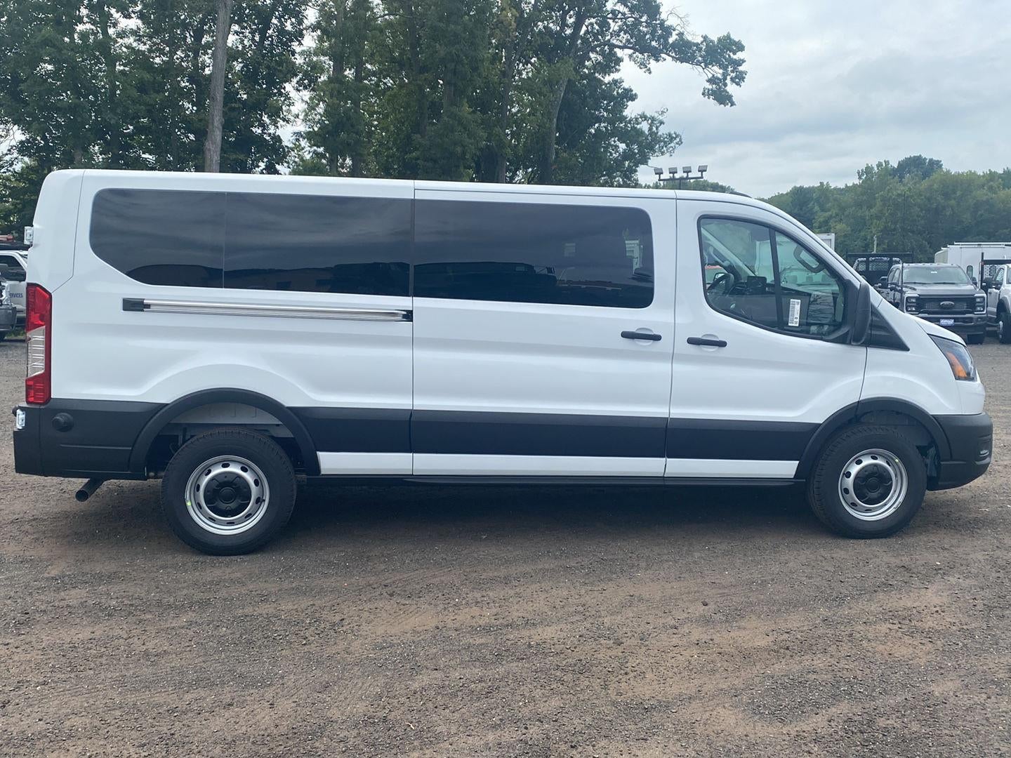 2026 Ford Transit Passenger Wagon XL