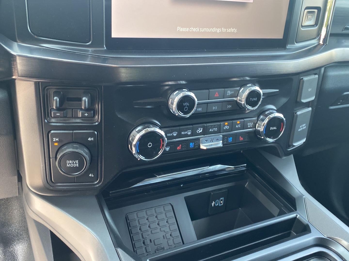 2026 Ford F-450 F-450® LARIAT®