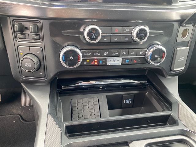 2026 Ford F-550SD Lariat DRW *Under Deposit*