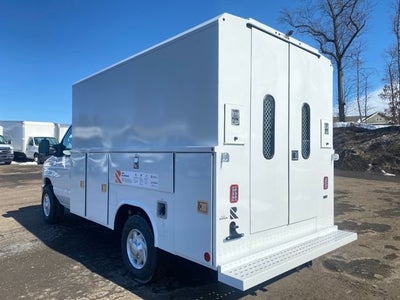 2026 Ford E-350SD Base Cutaway