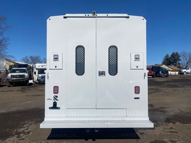 2026 Ford E-350SD Base Cutaway