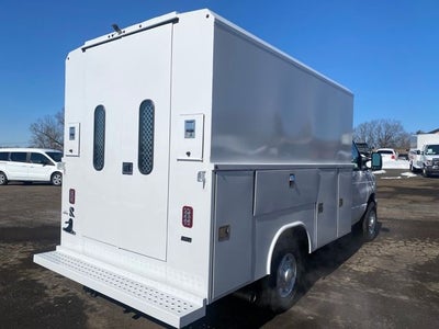 2026 Ford E-350SD Base Cutaway