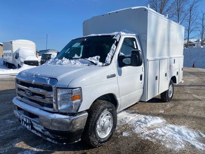 2026 Ford E-350SD Base Cutaway *Under Deposit*
