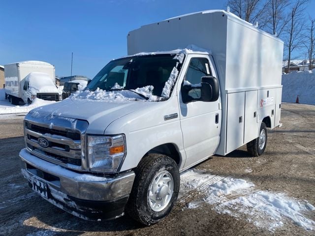 2026 Ford E-350SD Base Cutaway *Under Deposit*