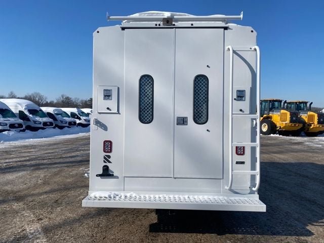 2026 Ford E-350SD Base Cutaway *Under Deposit*