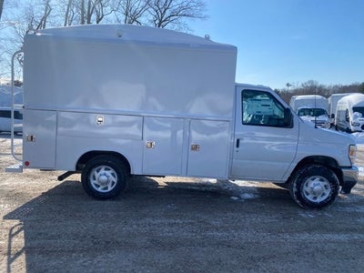 2026 Ford E-350SD Base Cutaway *Under Deposit*