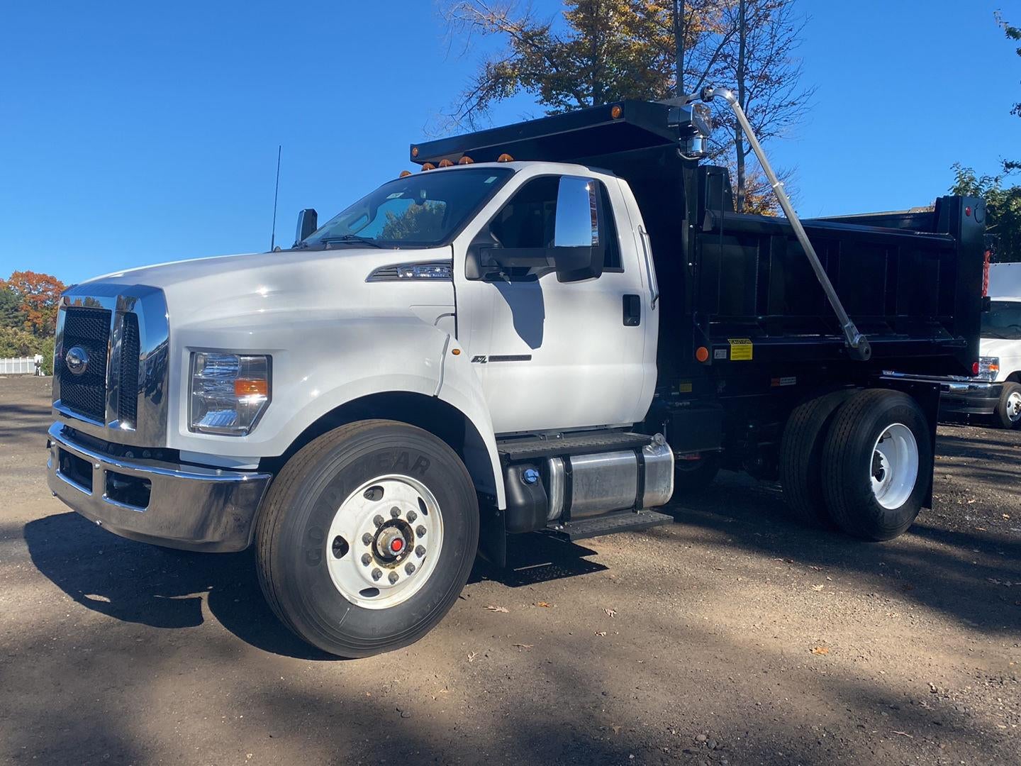 2027 Ford F-650 F-650 SD Diesel Straight Frame