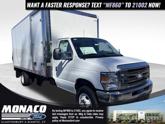 2026 Ford E-450SD Base DRW