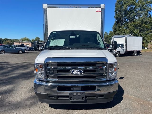 2026 Ford E-450SD Base DRW