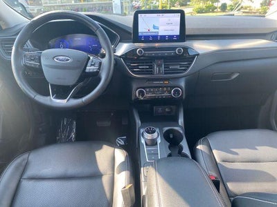2022 Ford Escape Titanium
