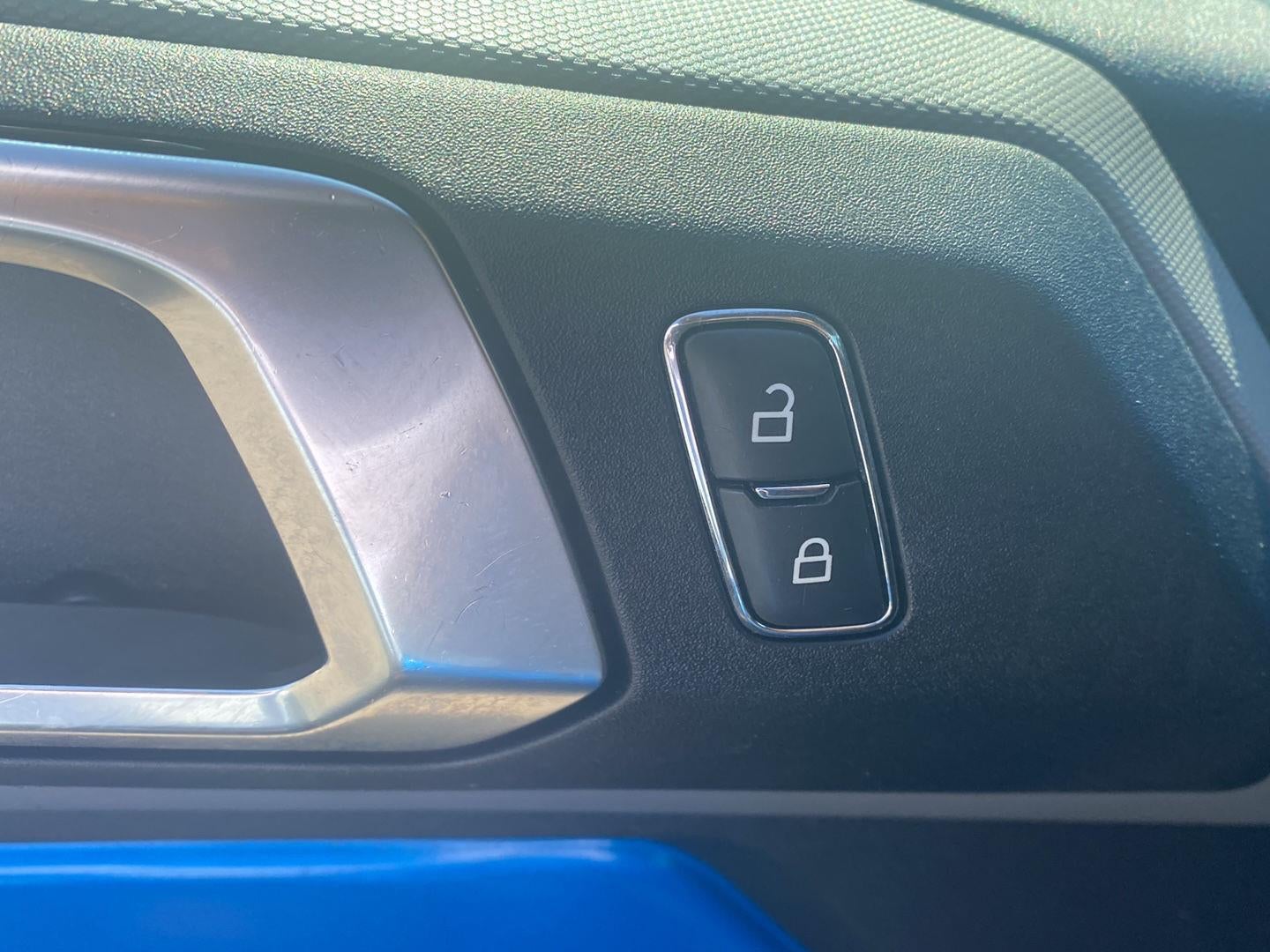 2022 Ford Bronco Base *Under Deposit*