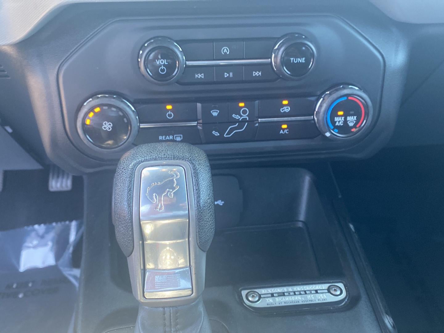 2022 Ford Bronco Base *Under Deposit*