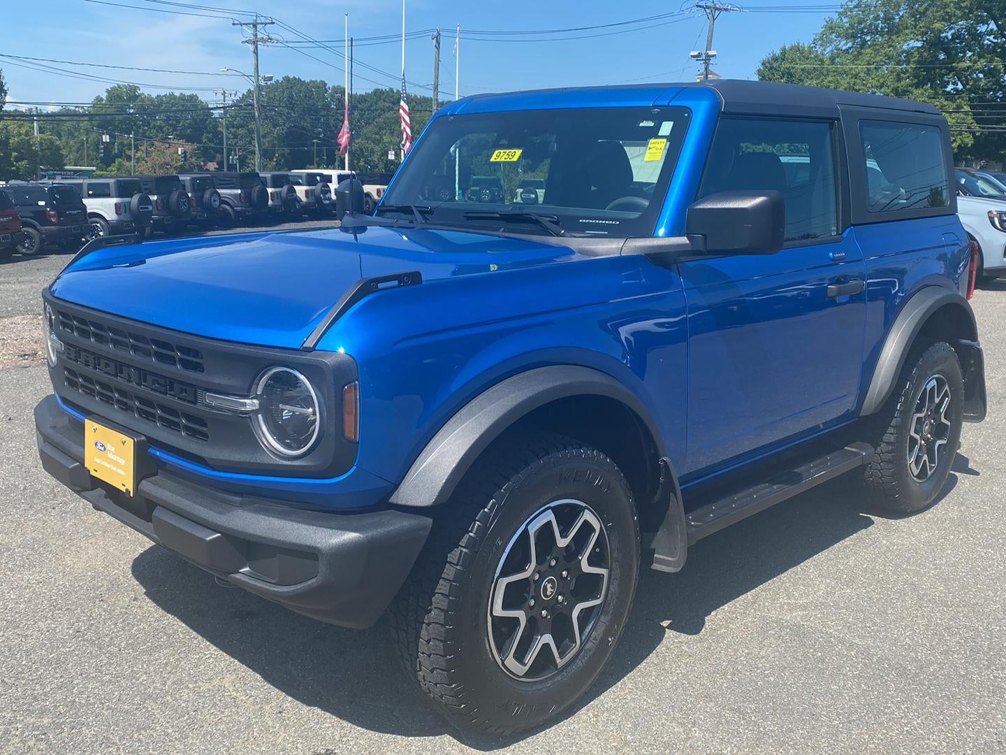 2022 Ford Bronco Base *Under Deposit*