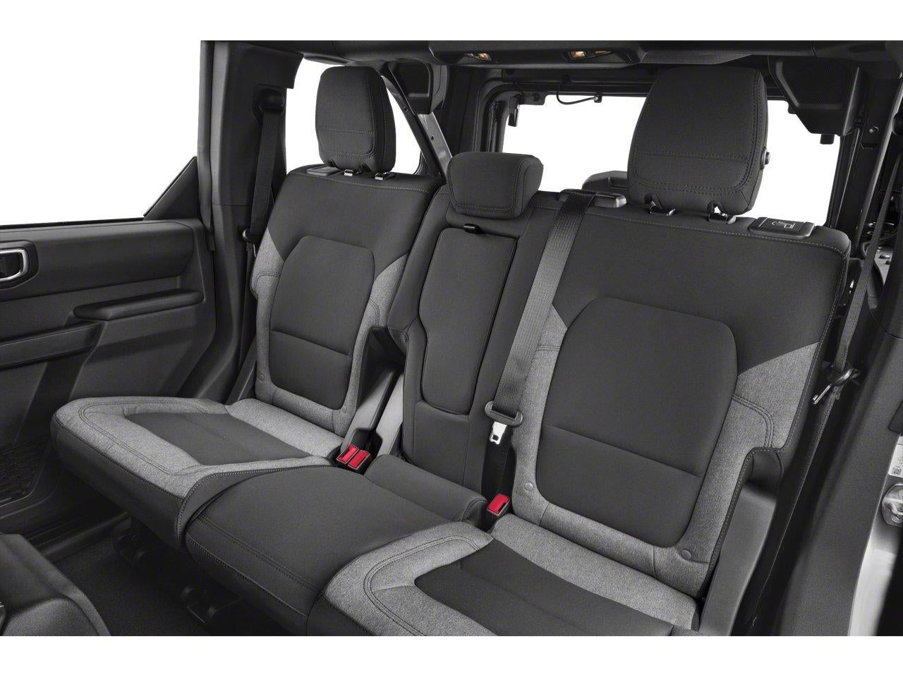 2026 Ford Bronco Base *Under Deposit*