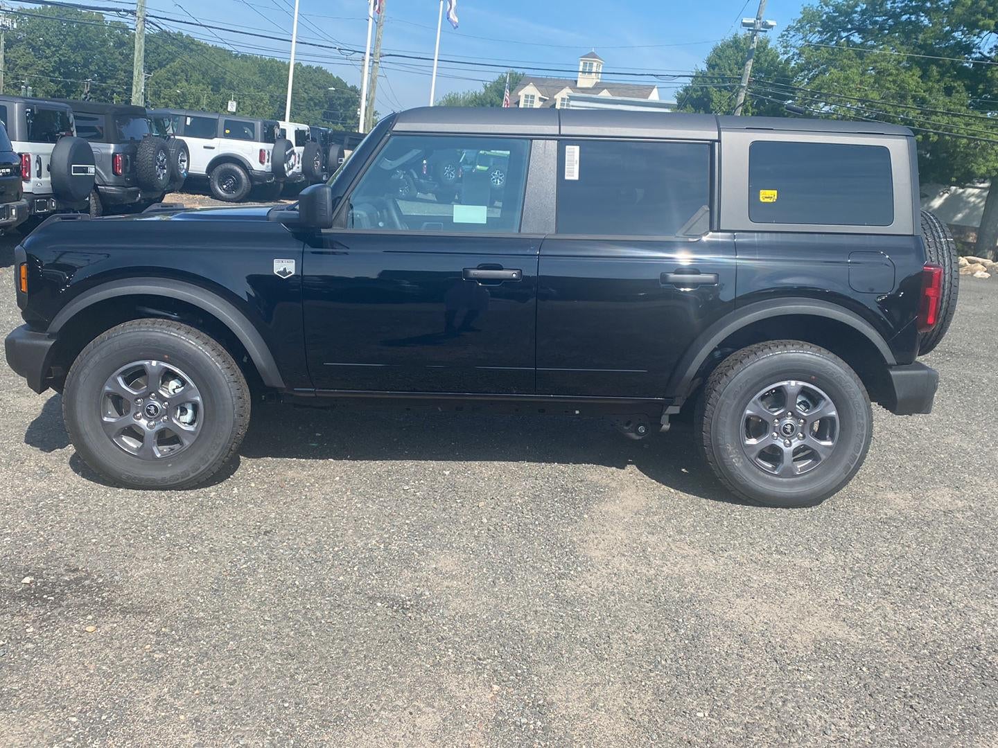2026 Ford Bronco Big Bend *Under Deposit*
