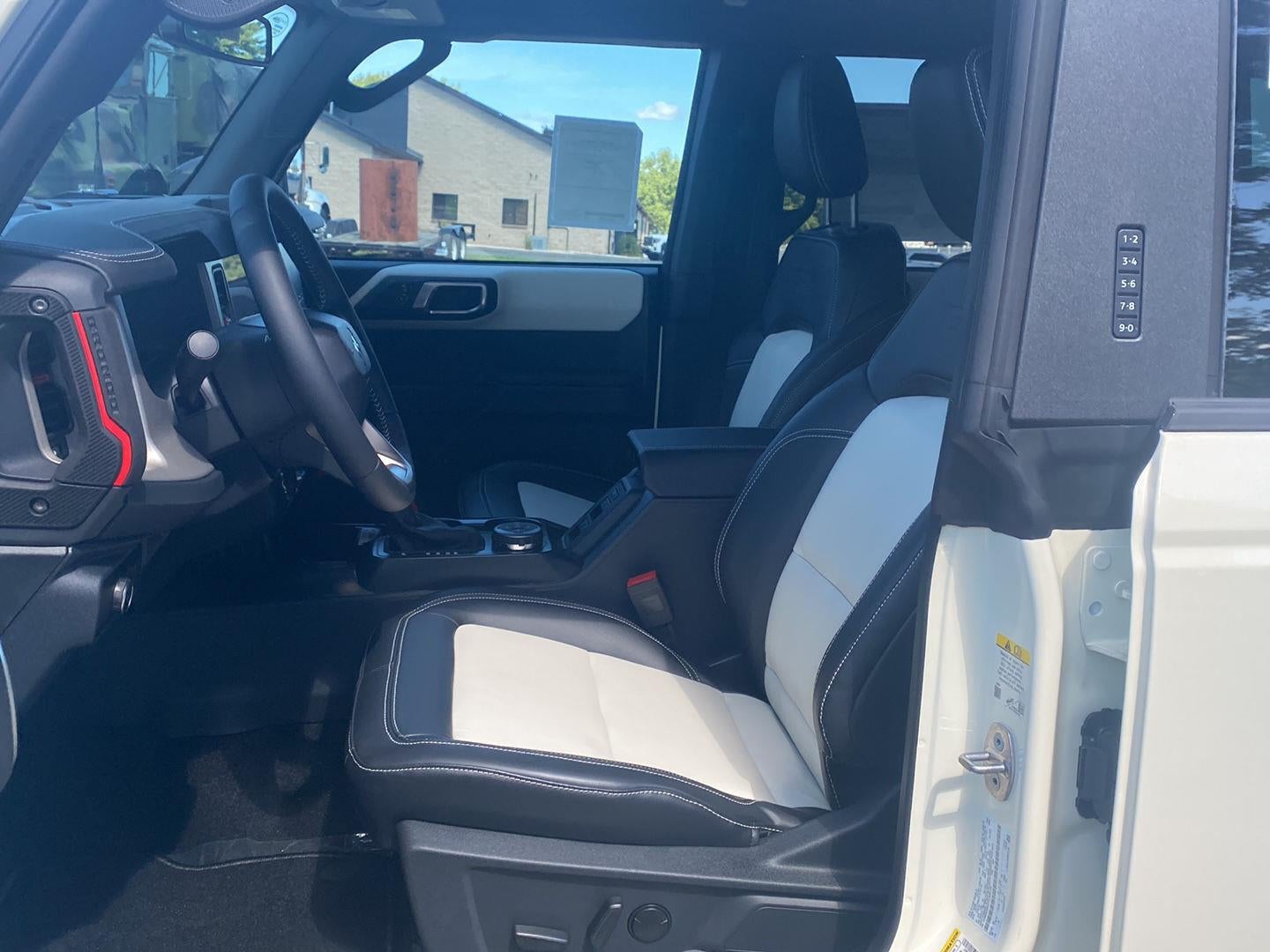 2026 Ford Bronco Outer Banks *Under Deposit*