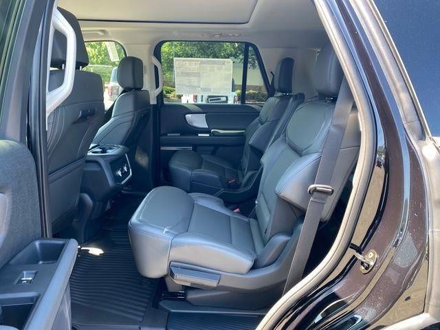 2026 Ford Expedition Active *Under Deposit*