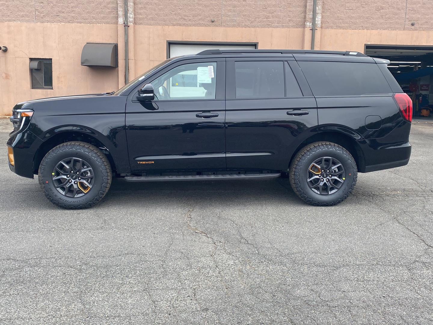 2027 Ford Expedition Tremor