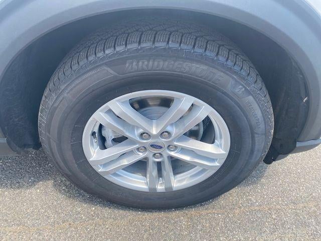 2022 Ford Explorer Base
