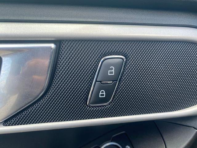 2022 Ford Explorer Base