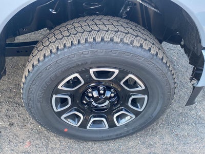 2027 Ford F-350 Platinum