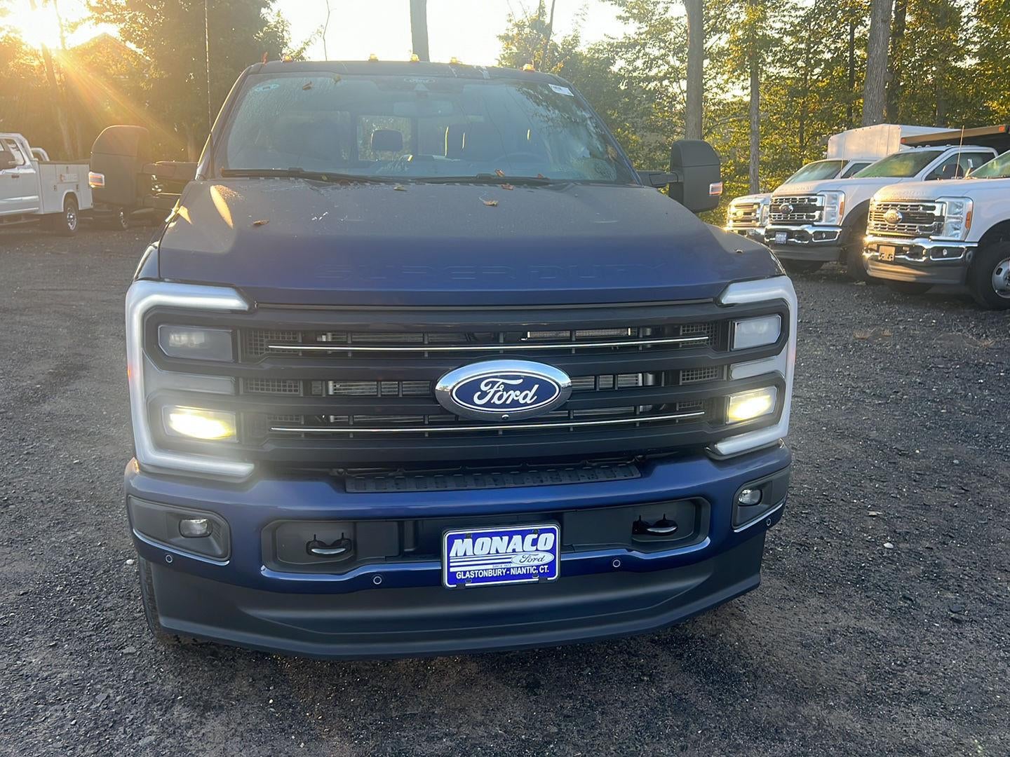 2027 Ford Super Duty F-350 SRW Platinum