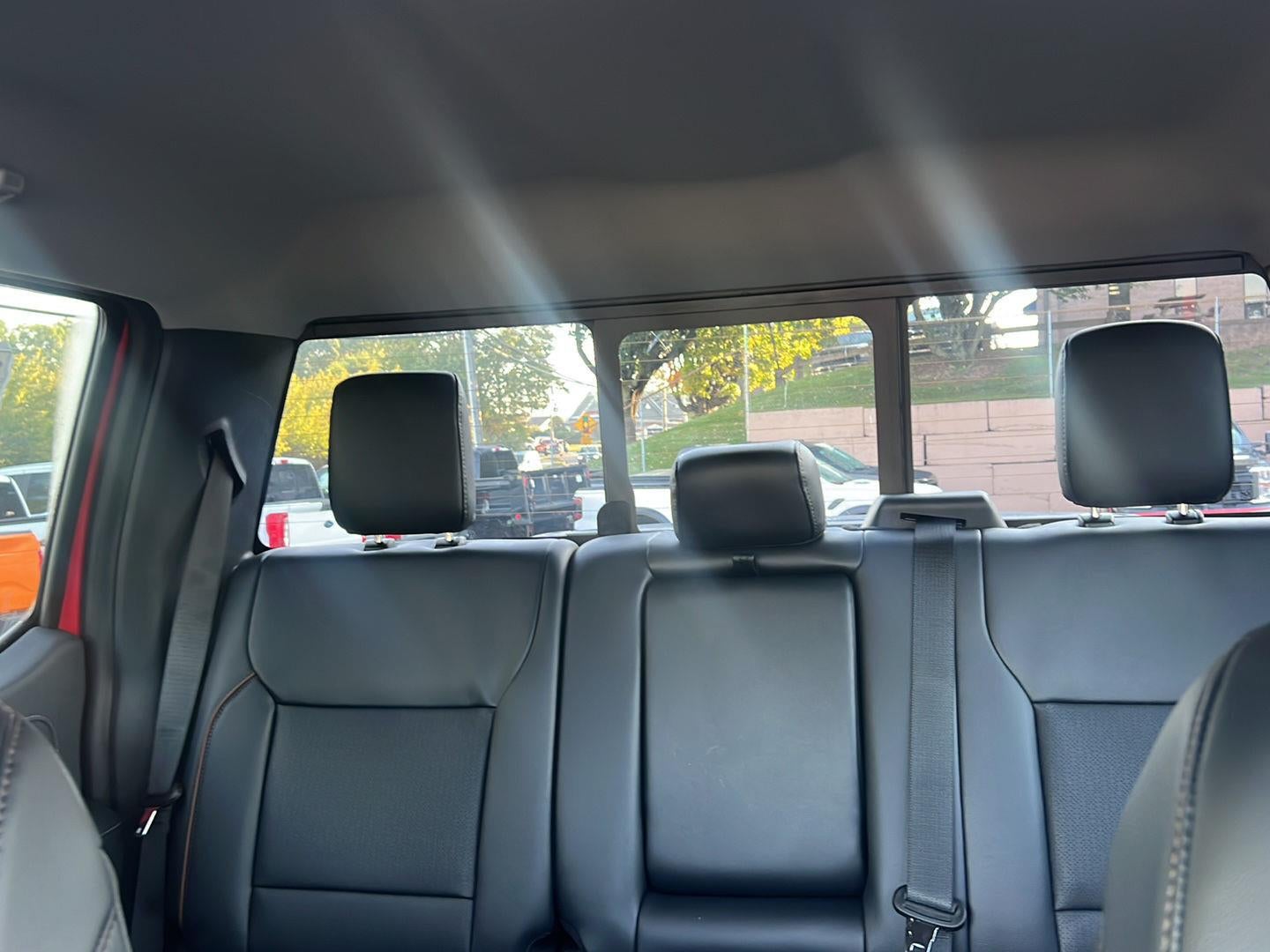 2027 Ford F-350 LARIAT *Under Deposit*