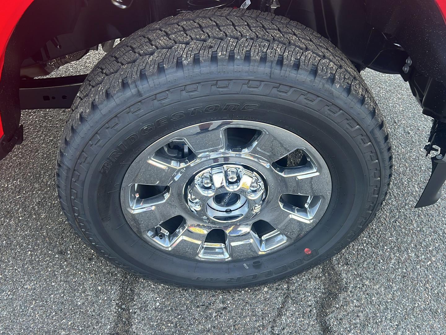 2027 Ford F-350 LARIAT *Under Deposit*