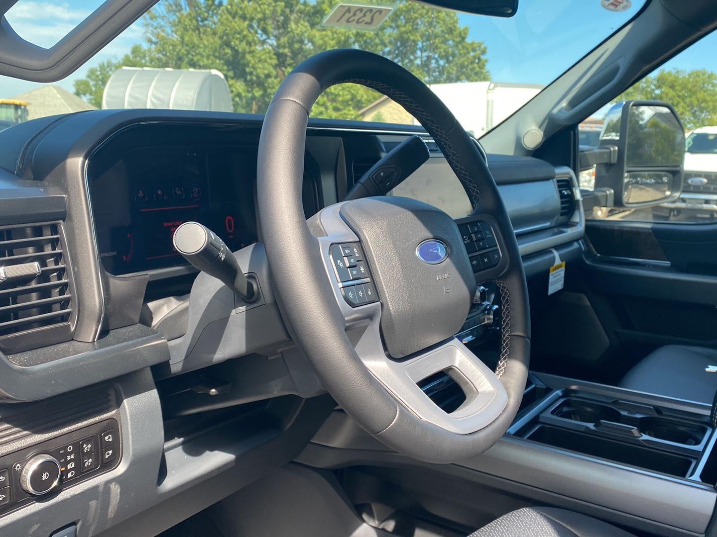2026 Ford F-350 LARIAT *Under Deposit*