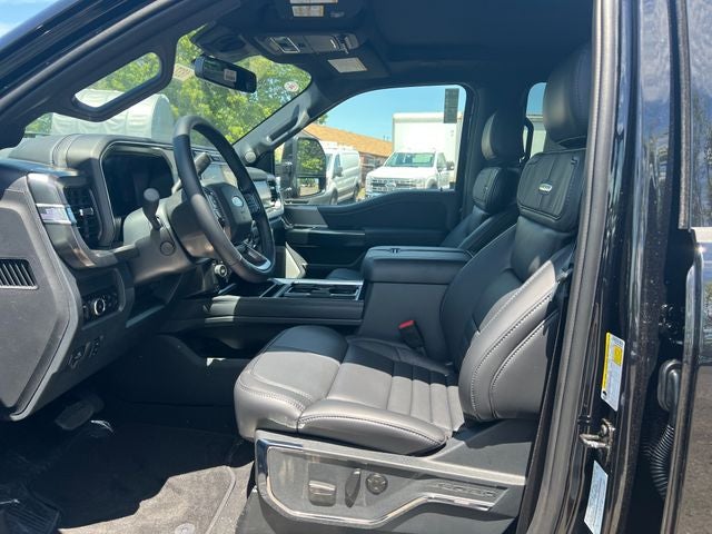2026 Ford F-350SD Platinum DRW