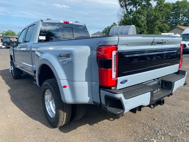 2026 Ford F-350SD Platinum DRW