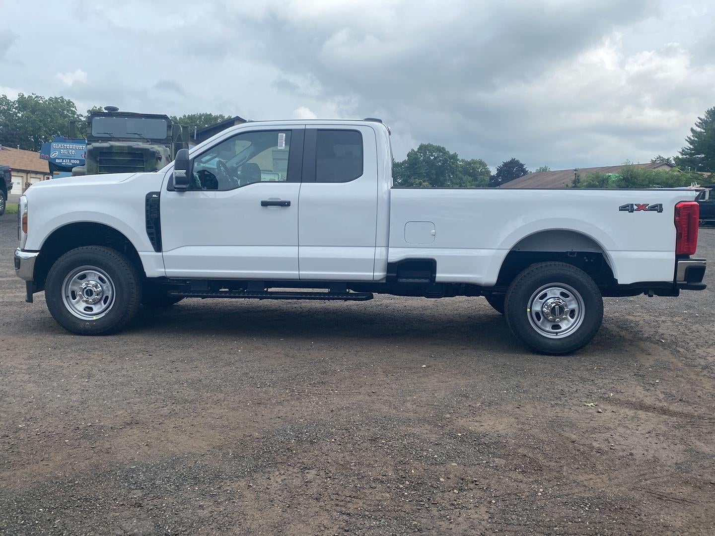 2027 Ford F-350 XL