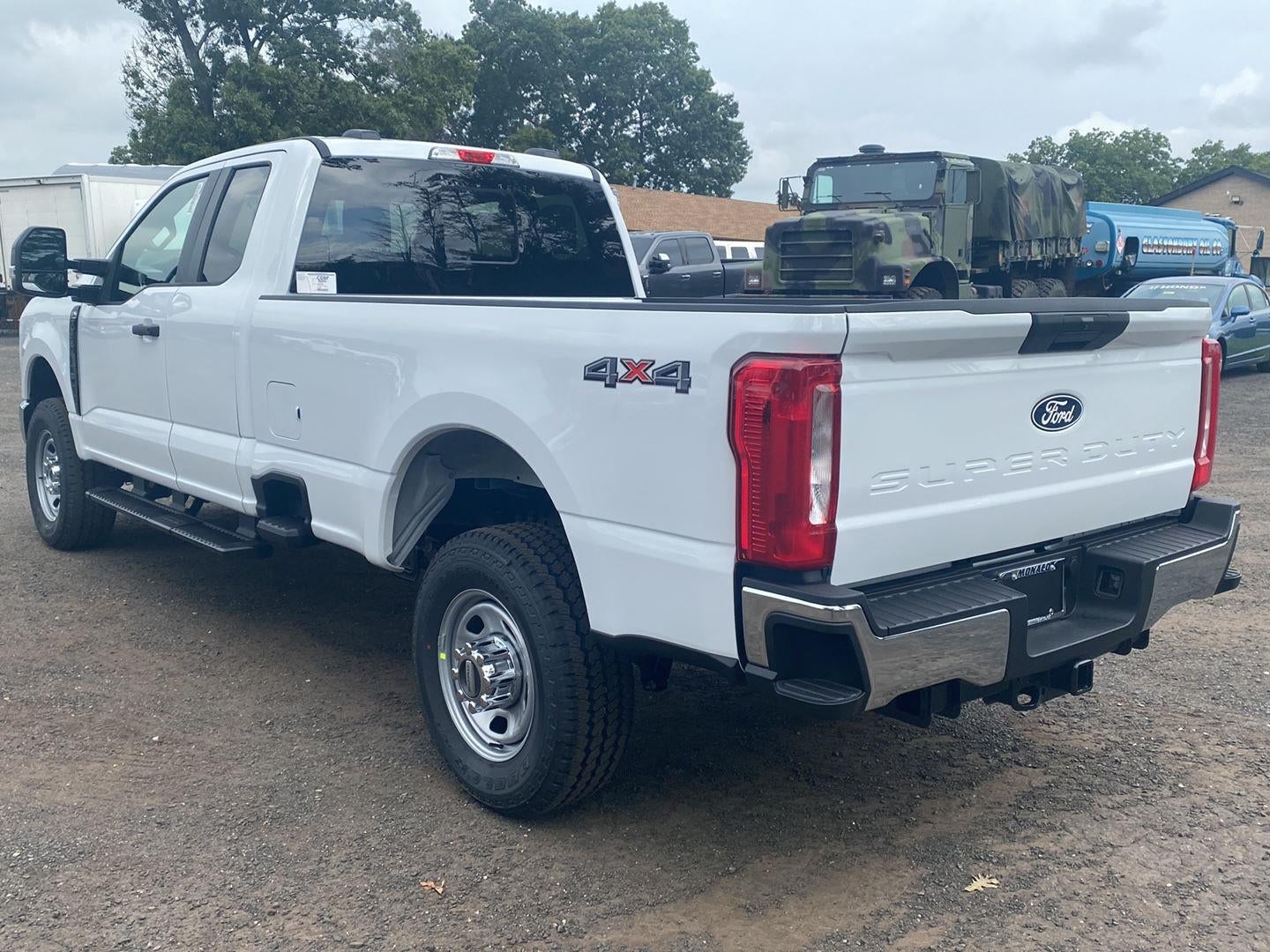 2027 Ford F-350 XL