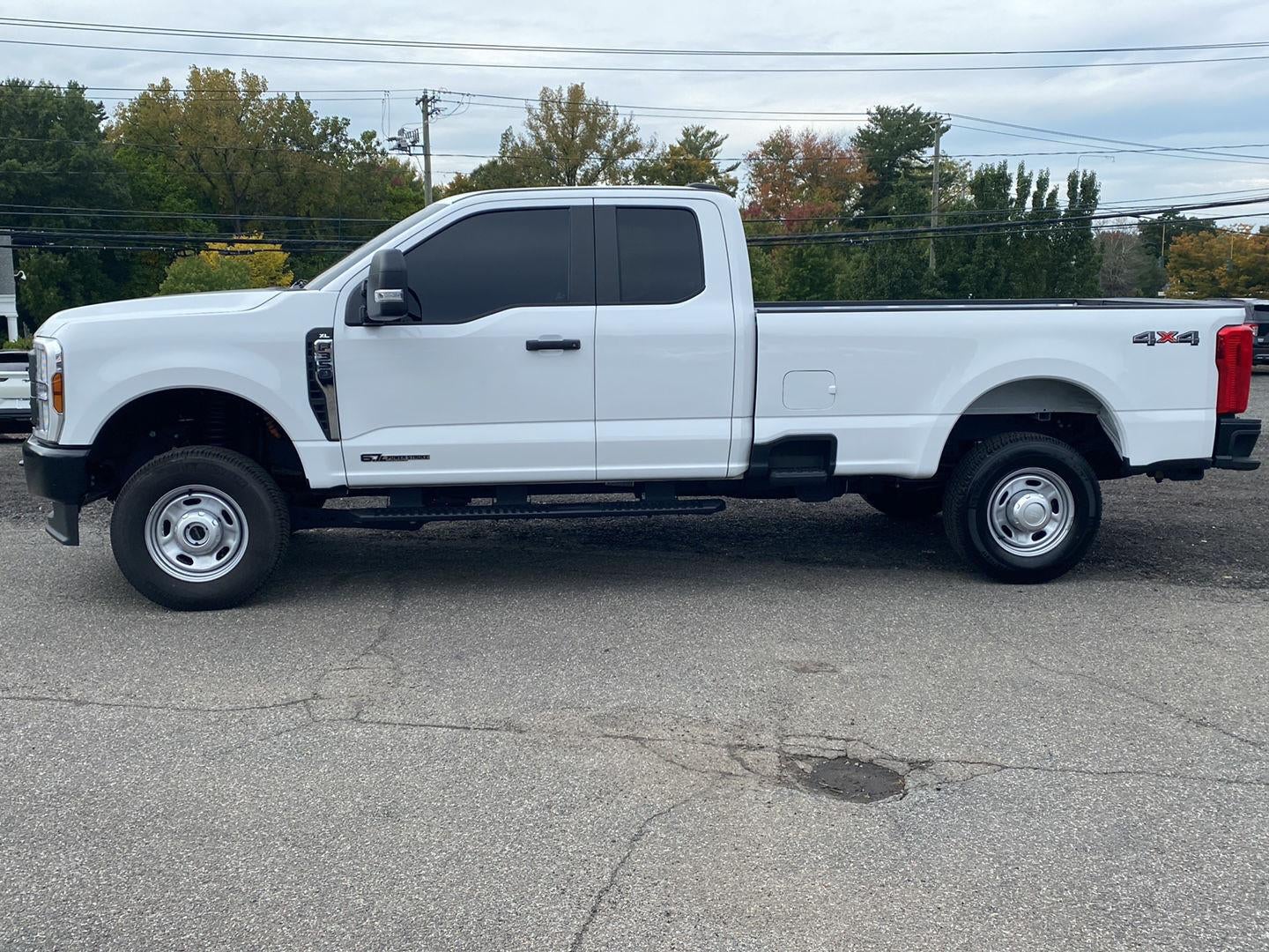 2025 Ford Super Duty F-350 SRW XL