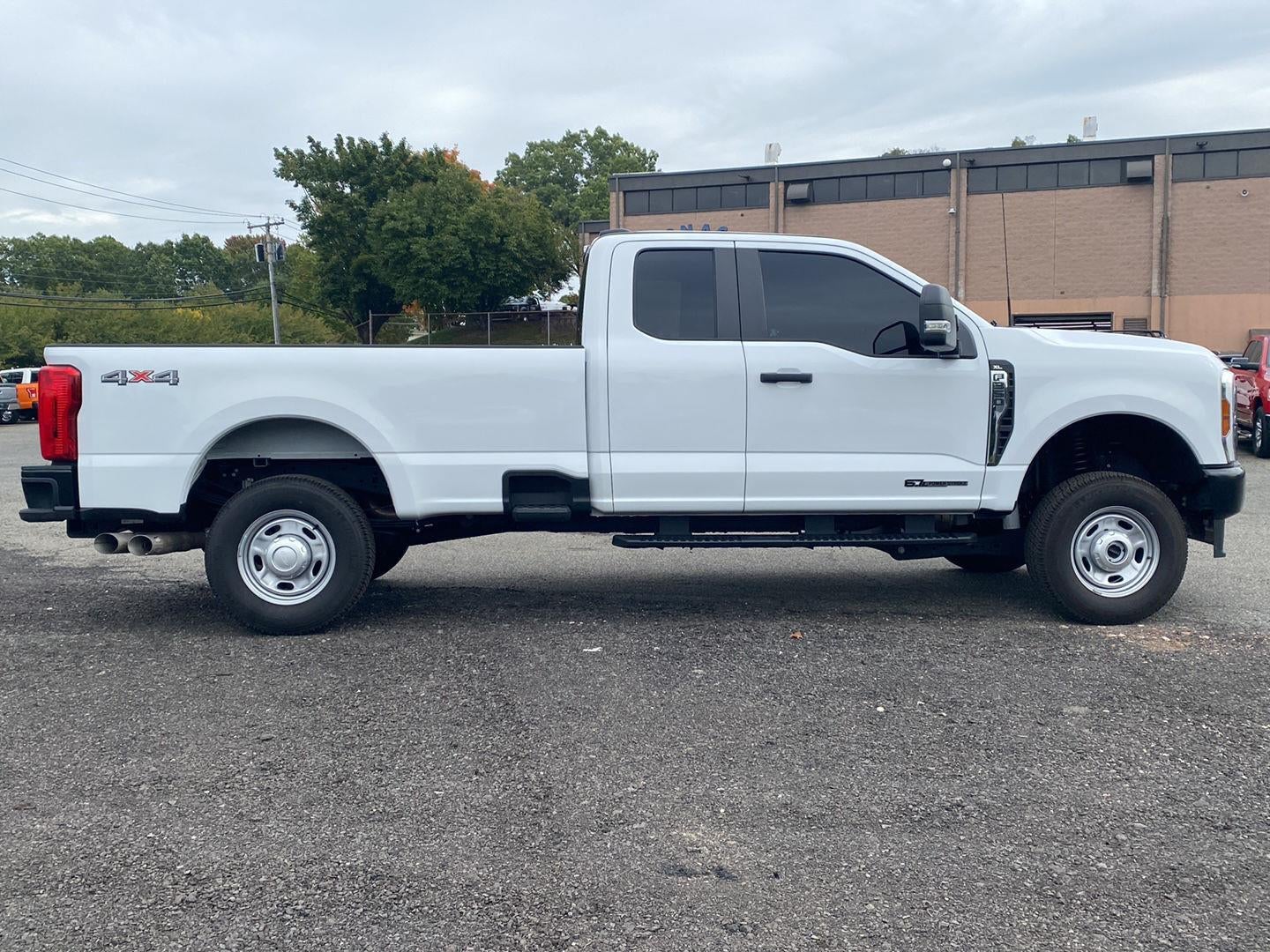 2025 Ford Super Duty F-350 SRW XL
