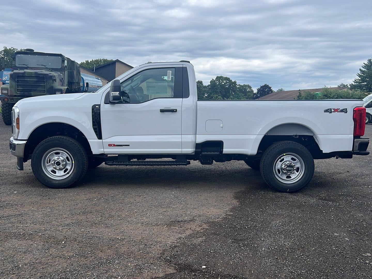 2027 Ford F-350 XL