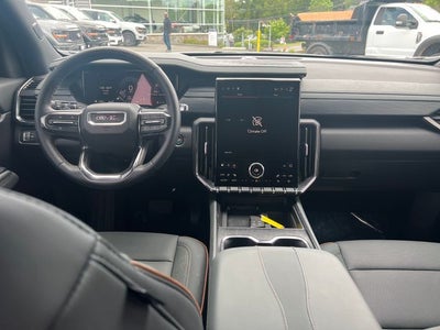 2025 GMC Acadia AT4