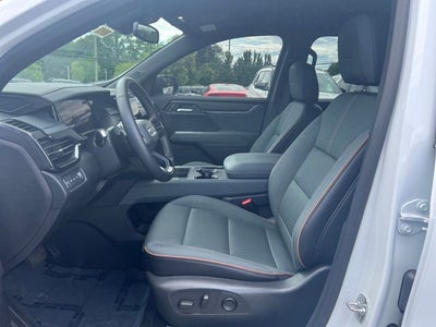 2025 GMC Acadia AT4