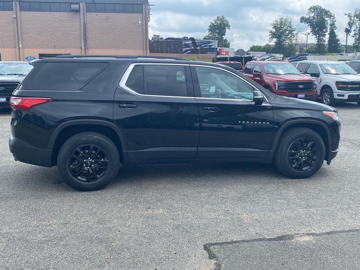 2020 Chevrolet Traverse LT Cloth