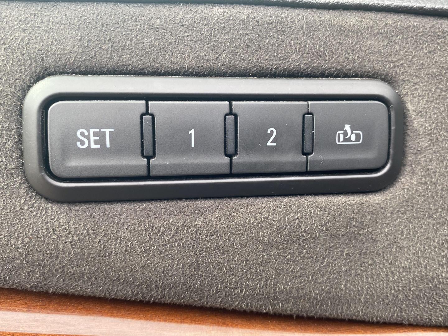2018 Cadillac Escalade Premium Luxury