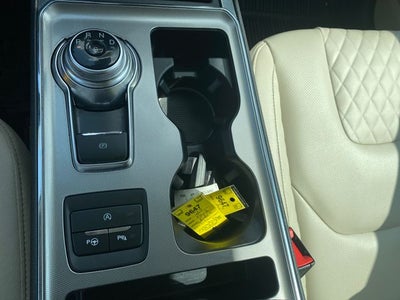 2023 Ford Edge Titanium *Under Deposit*