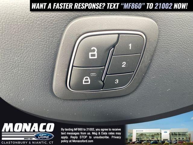 2022 Ford MUSTME California Route 1