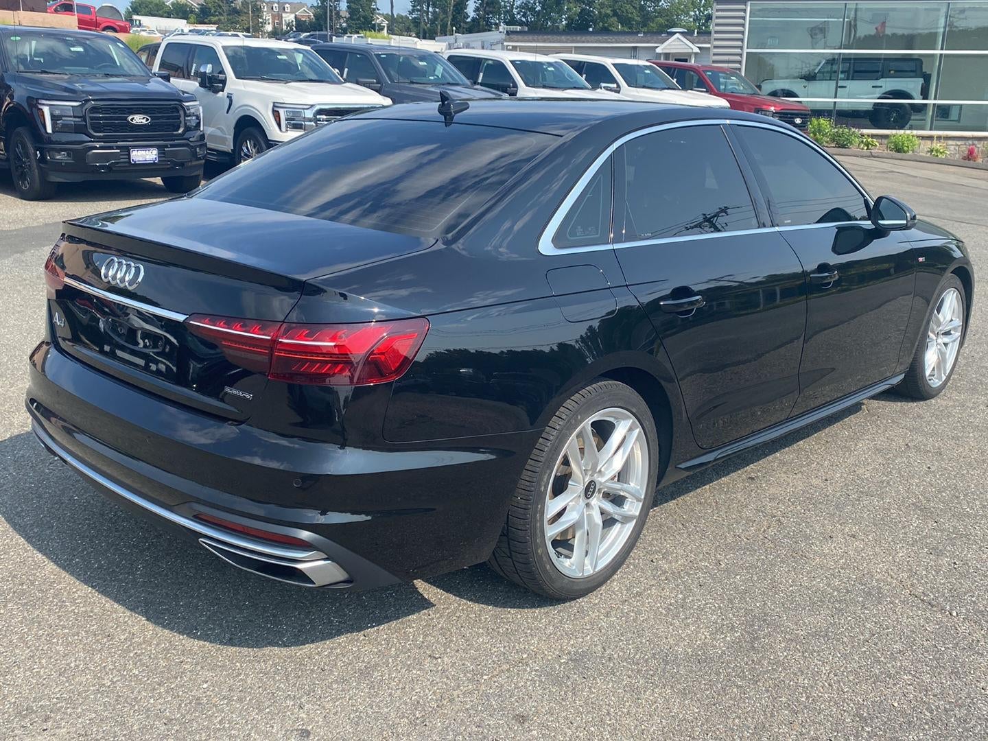 2022 Audi A4 Sedan S line Premium Plus