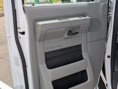 2026 Ford E-350SD Base Cutaway