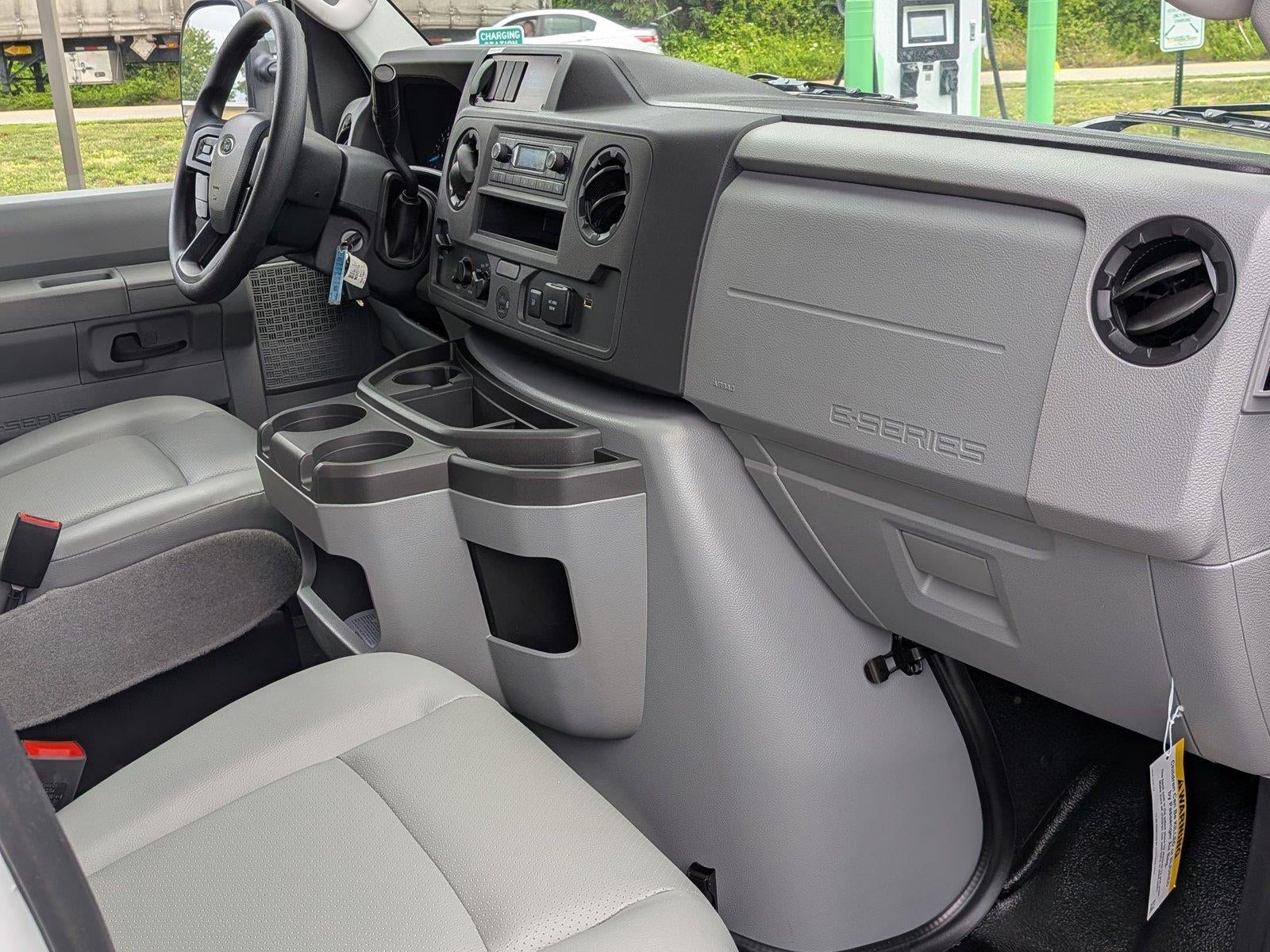 2026 Ford E-Series Cutaway Base Cutaway