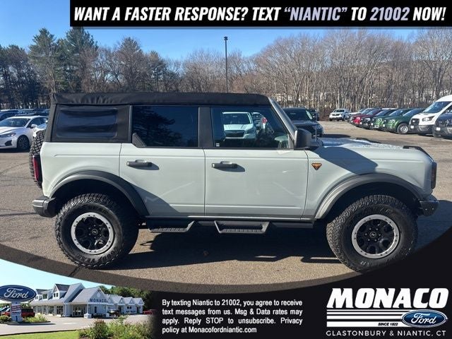 2023 Ford Bronco Base