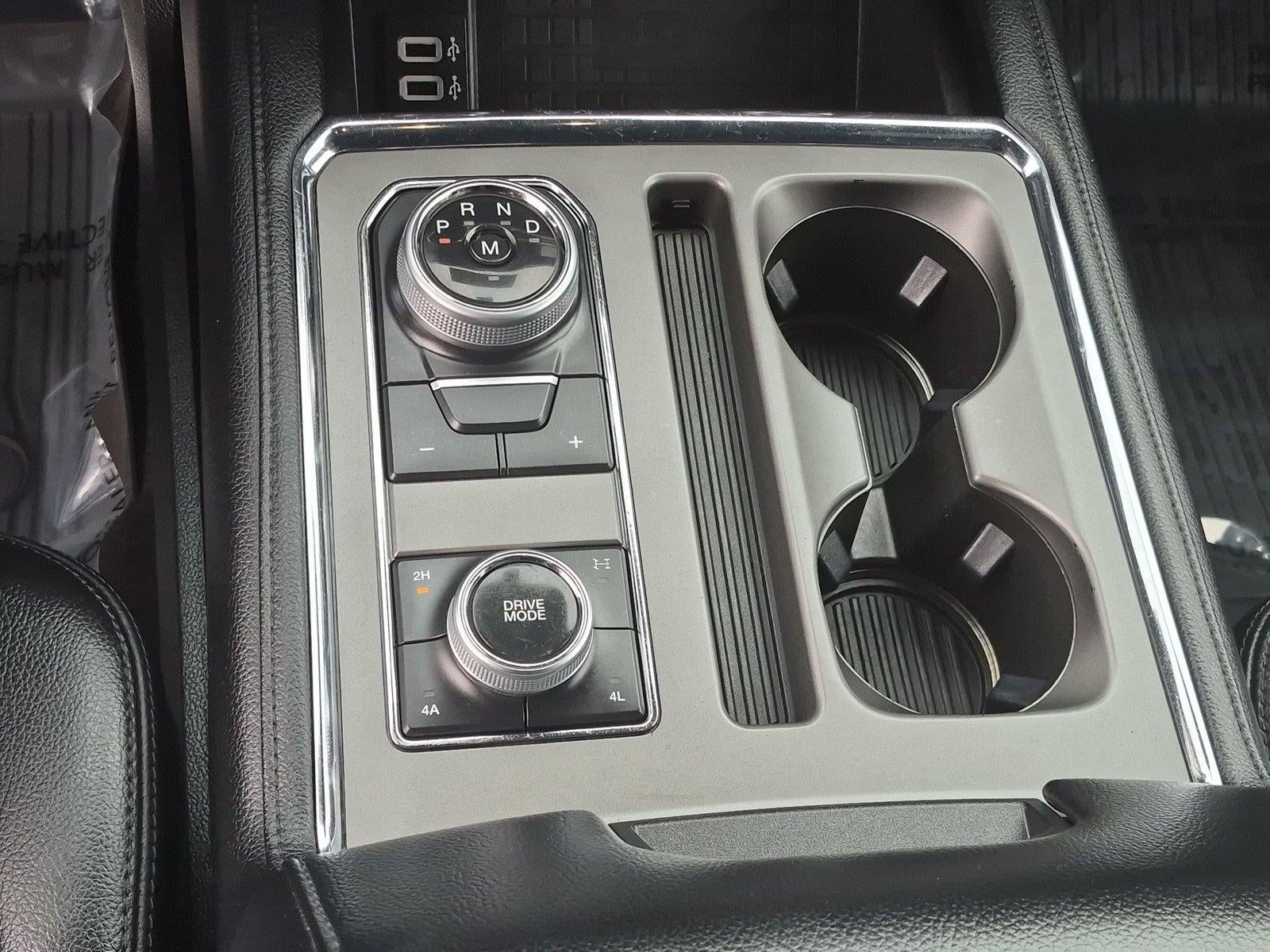 2019 Ford Expedition Max XLT *Under Deposit*